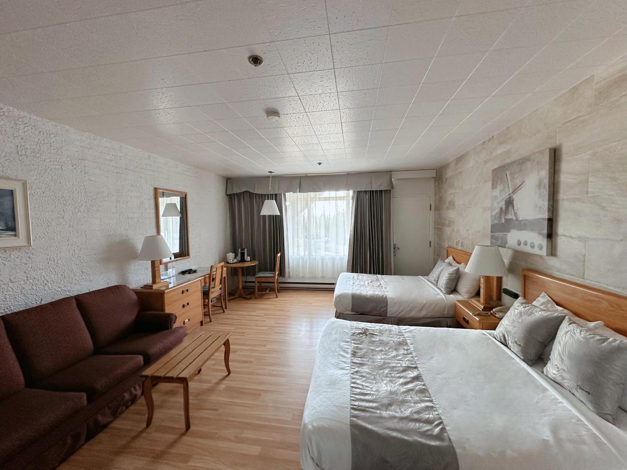 Hotel La Caravelle Baie-Comeau Esterno foto