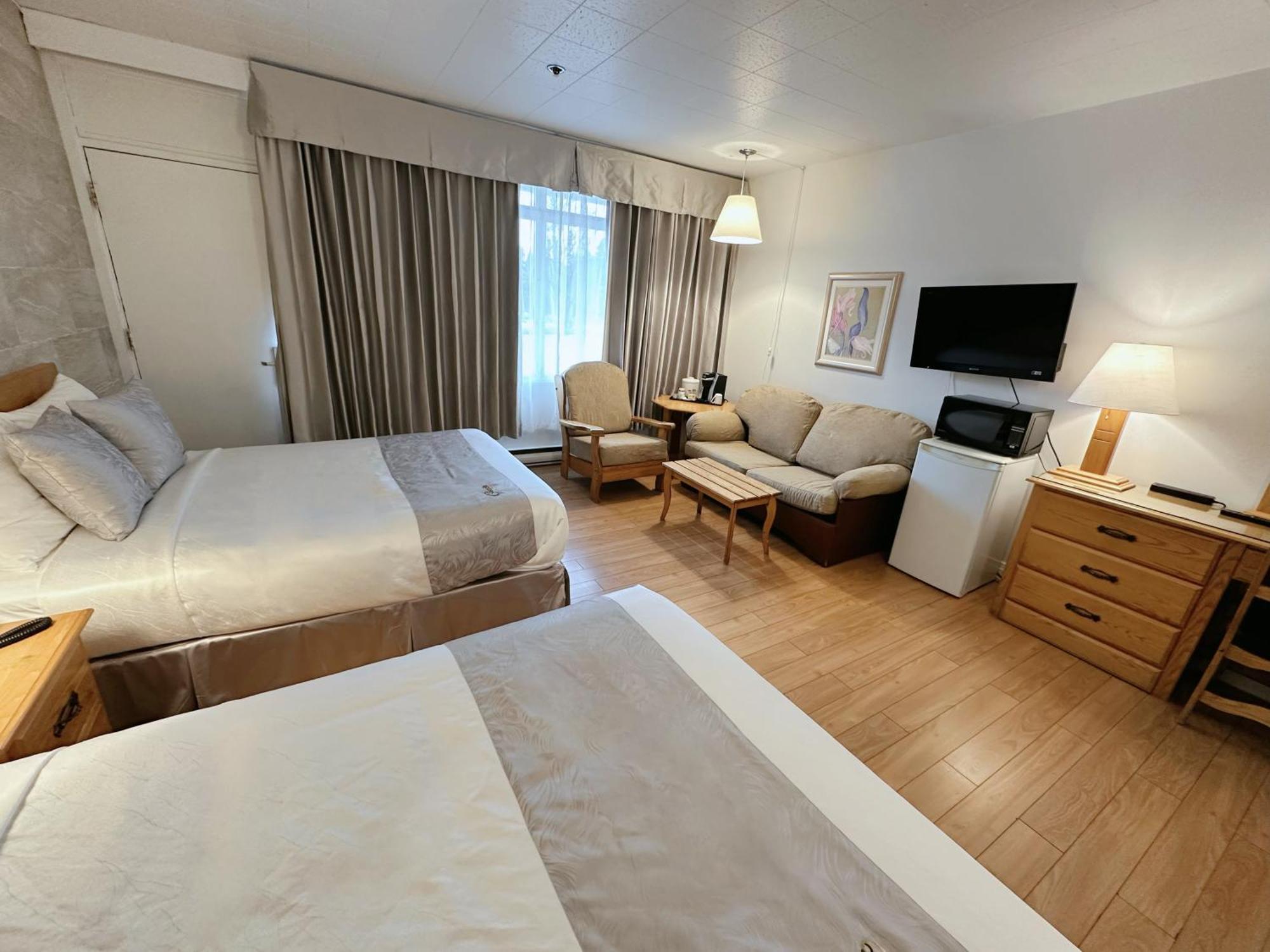 Hotel La Caravelle Baie-Comeau Esterno foto