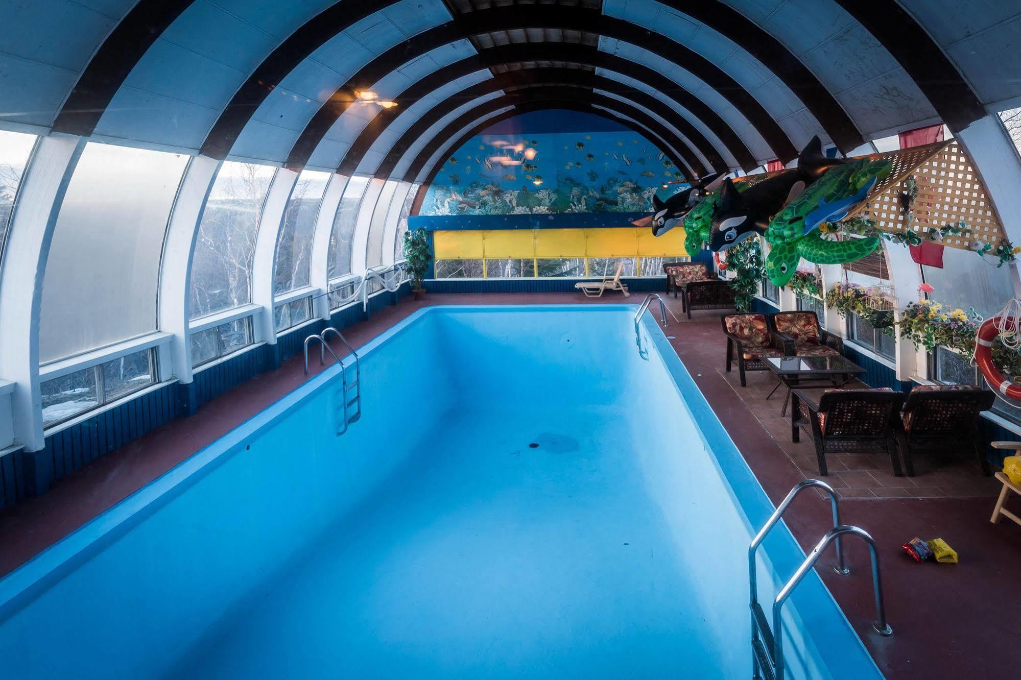 Hotel La Caravelle Baie-Comeau Esterno foto